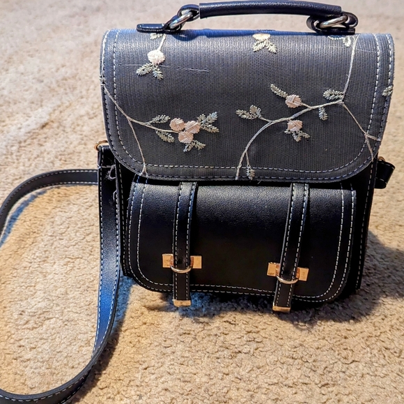 Purse - Picture 4 of 4